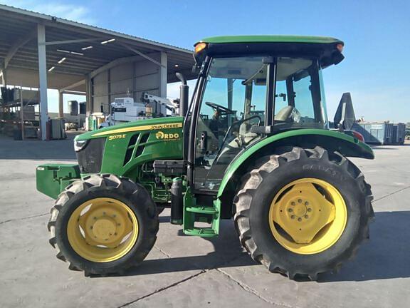 Image of John Deere 5075E equipment image 1