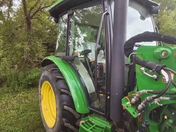 Image of John Deere 5075E equipment image 2