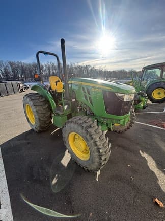 Image of John Deere 5075E equipment image 1
