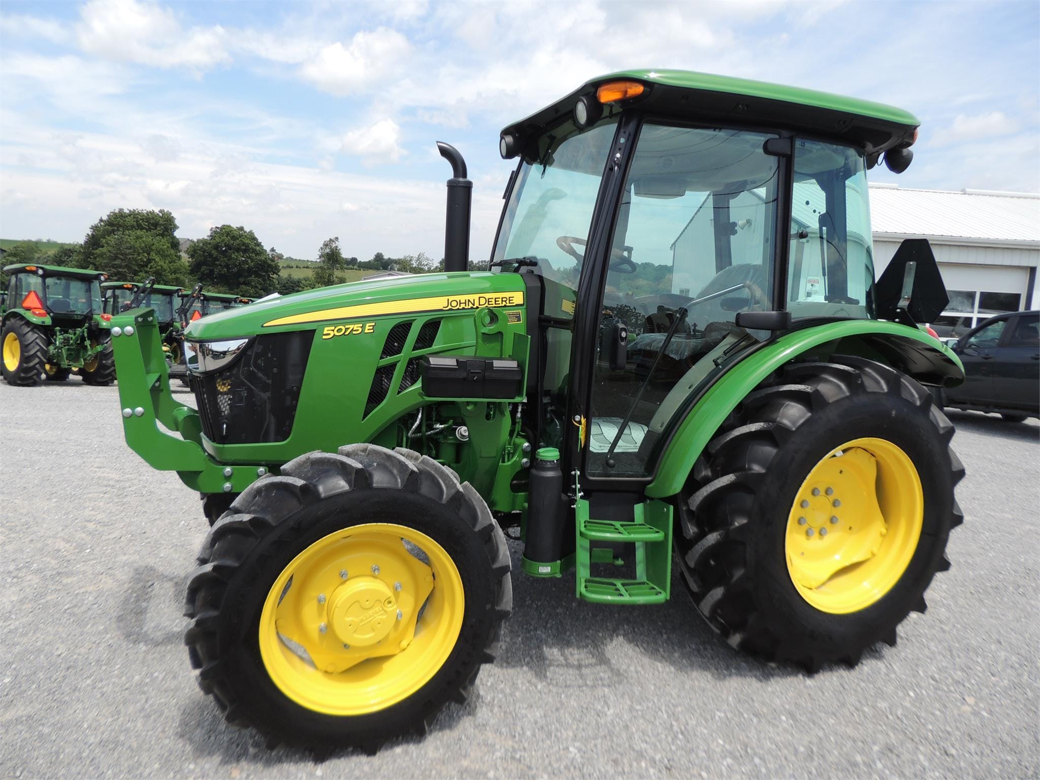 2023 John Deere 5075E Equipment Image0