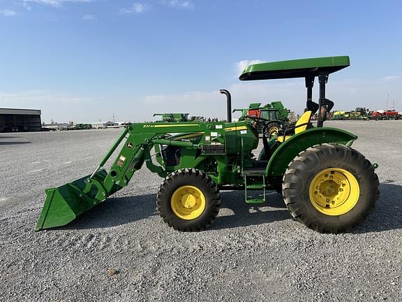 Image of John Deere 5075E equipment image 1