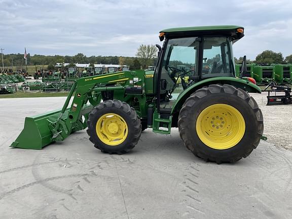 Main image John Deere 5075E 16