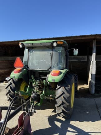 Image of John Deere 5075E equipment image 4