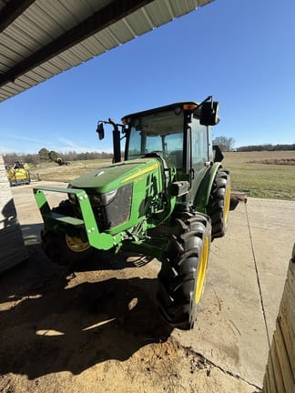 2023 John Deere 5075E Equipment Image0