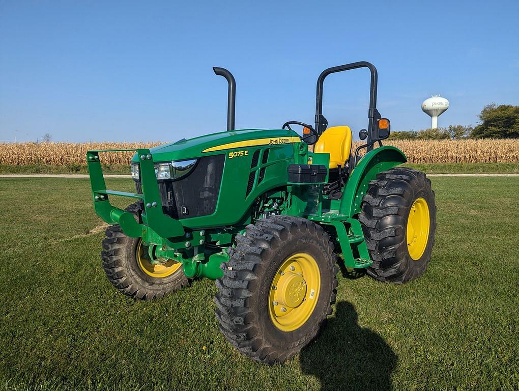 Image of John Deere 5075E Primary image