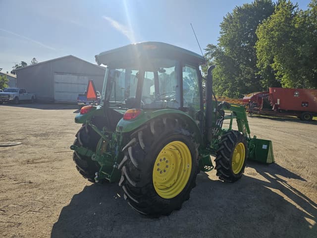 Image of John Deere 5075E equipment image 4