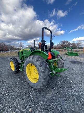 Image of John Deere 5075E equipment image 3