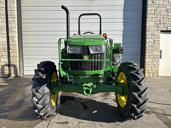 Image of John Deere 5075E equipment image 3