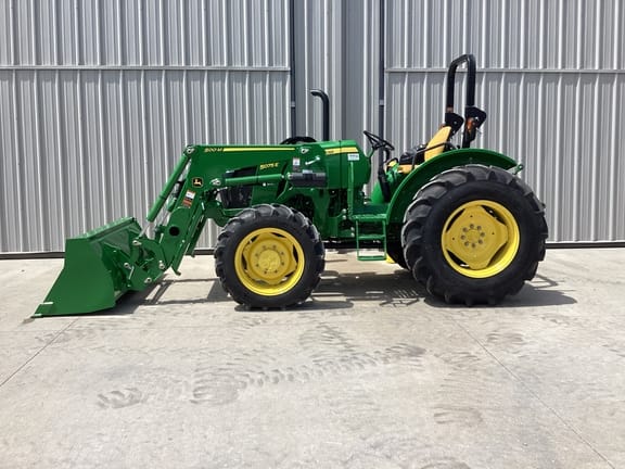 Main image John Deere 5075E