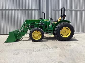 Main image John Deere 5075E