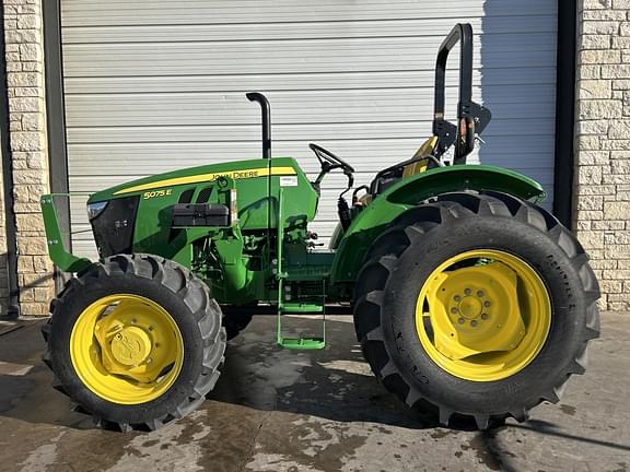 Image of John Deere 5075E Primary image