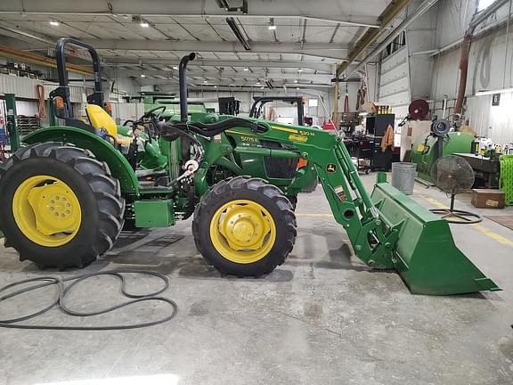 Image of John Deere 5075E equipment image 2