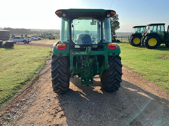 Image of John Deere 5075E equipment image 3