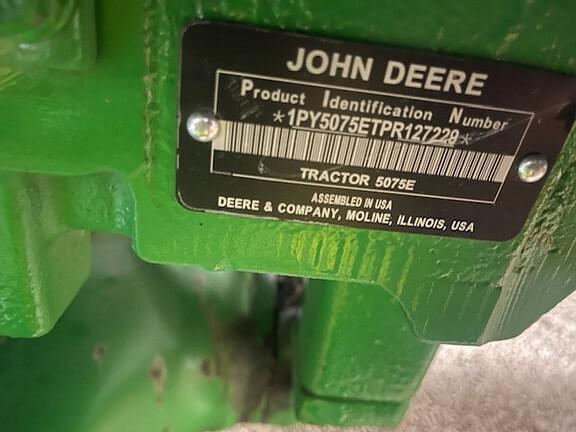 Image of John Deere 5075E equipment image 3