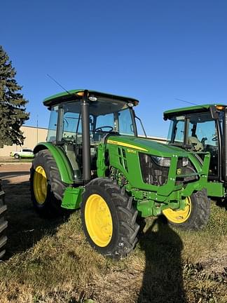 Image of John Deere 5075E equipment image 1