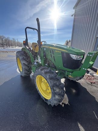 Image of John Deere 5075E equipment image 2
