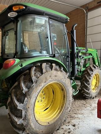 Image of John Deere 5075E equipment image 1