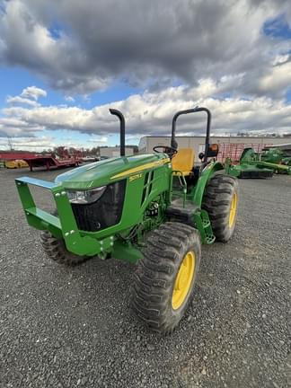 Image of John Deere 5075E equipment image 2