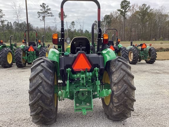 Image of John Deere 5075E equipment image 3