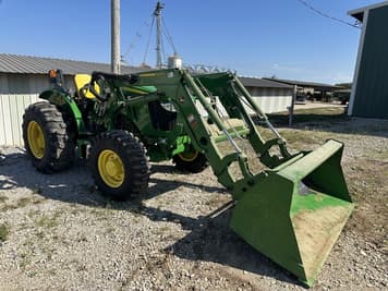 Main image John Deere 5075E