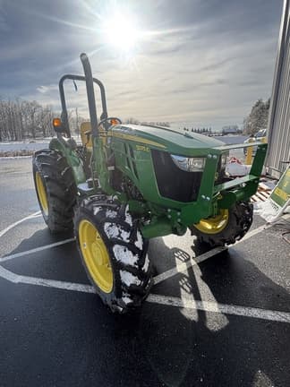 Image of John Deere 5075E equipment image 2