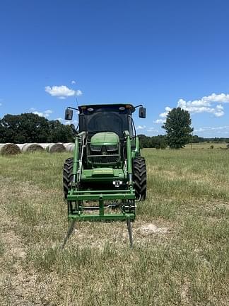 Image of John Deere 5075E equipment image 3