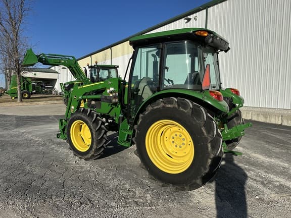 Image of John Deere 5075E equipment image 4