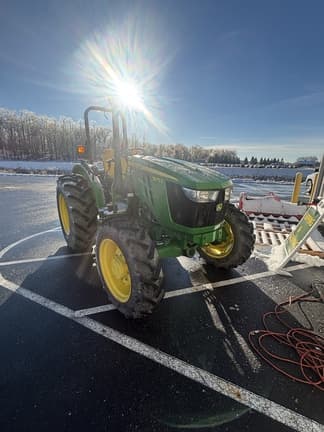 Image of John Deere 5075E equipment image 3