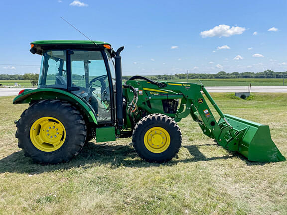 Image of John Deere 5075E equipment image 4