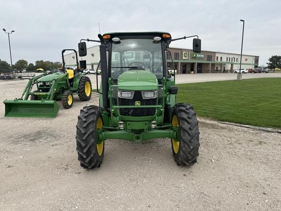 Image of John Deere 5075E equipment image 1
