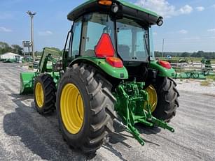 Main image John Deere 5075E 7