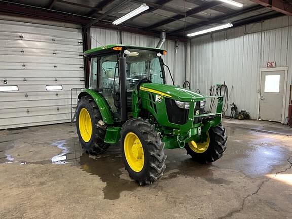 Image of John Deere 5075E equipment image 1