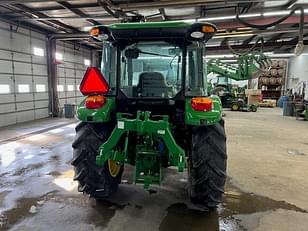 Main image John Deere 5075E 9