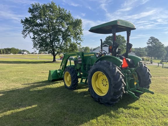 Image of John Deere 5075E equipment image 3
