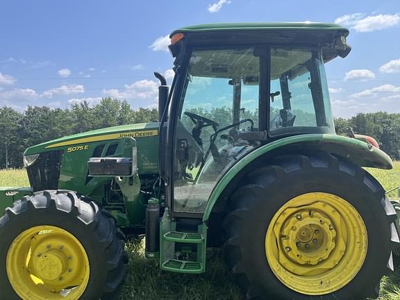 Image of John Deere 5075E Primary image