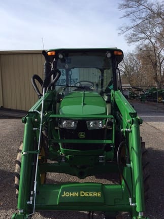 Main image John Deere 5075E