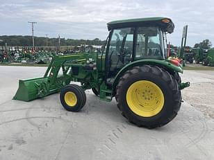 Main image John Deere 5075E 14