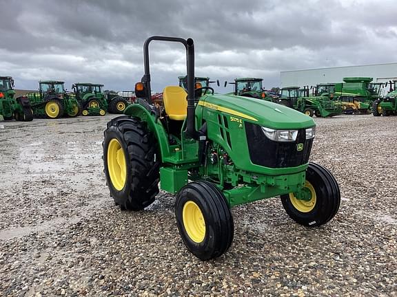 Image of John Deere 5075E equipment image 2