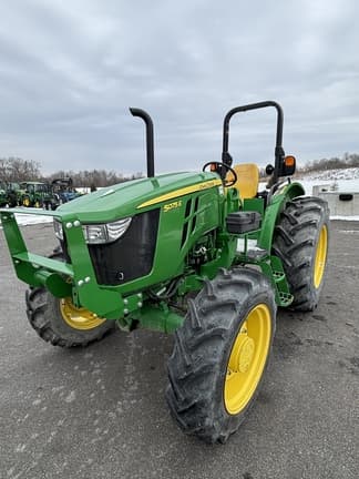 Image of John Deere 5075E equipment image 3