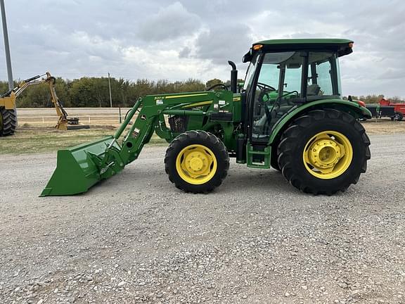 Image of John Deere 5075E equipment image 2