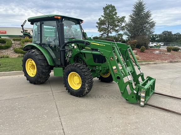 Image of John Deere 5075E equipment image 3