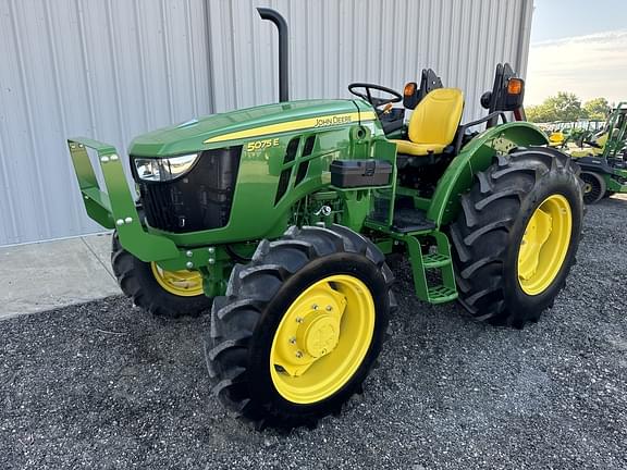 Image of John Deere 5075E equipment image 3