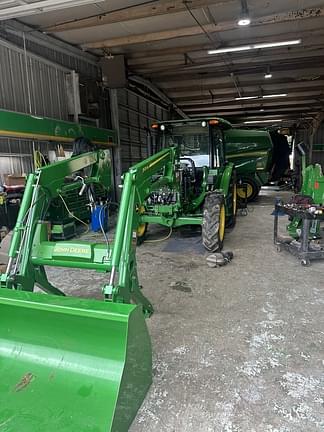 Image of John Deere 5075E equipment image 4