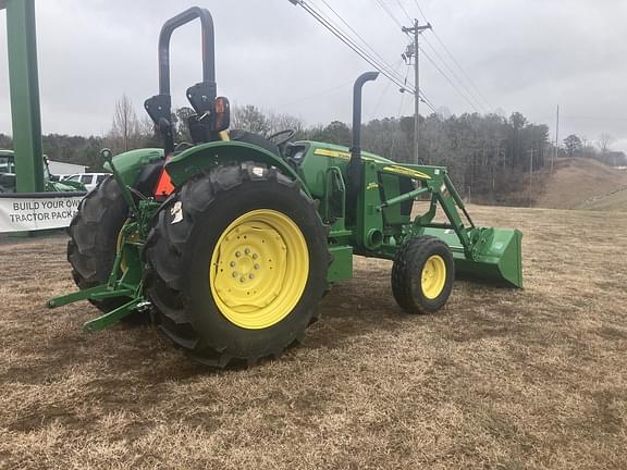 Image of John Deere 5075E equipment image 4