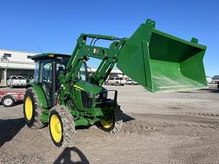 Main image John Deere 5075E 0