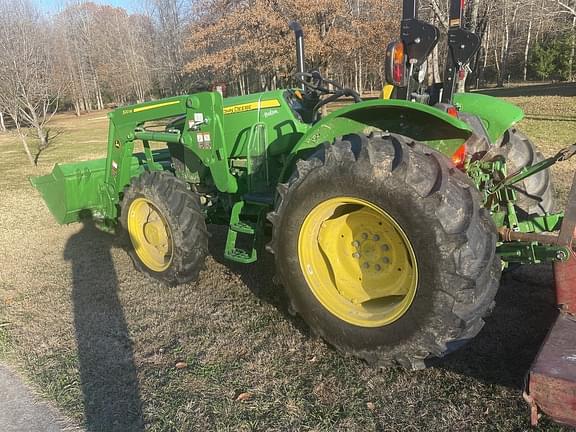 Image of John Deere 5075E equipment image 2