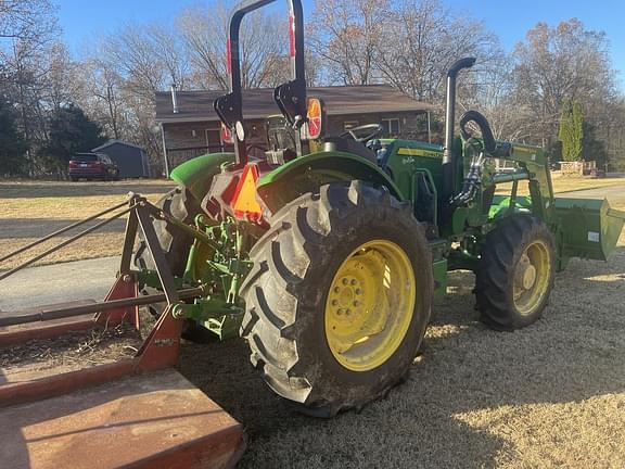 Image of John Deere 5075E equipment image 4