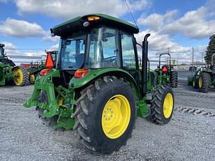 Main image John Deere 5075E 7