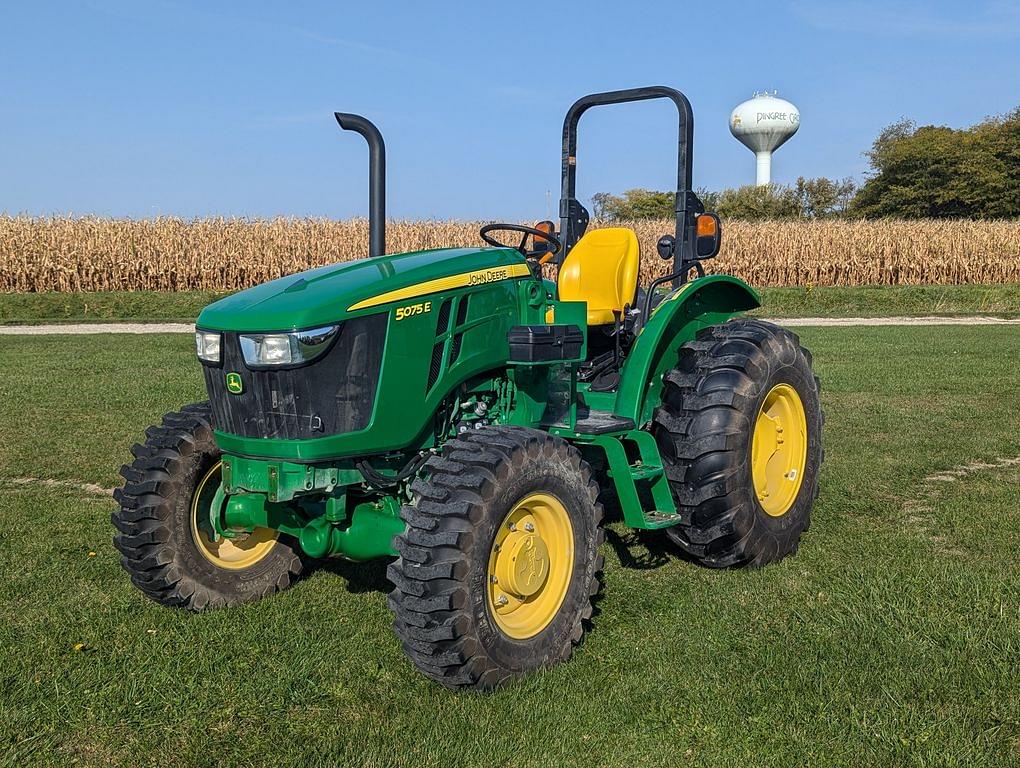 Image of John Deere 5075E Primary image