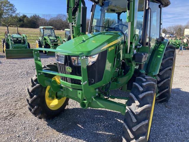 Image of John Deere 5075E equipment image 4